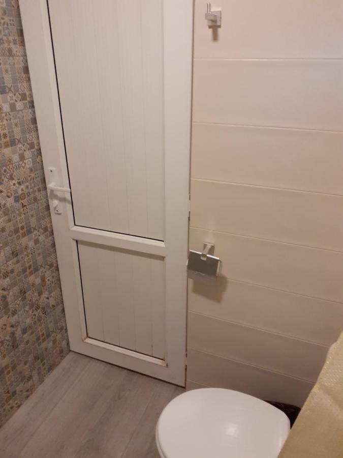 Orion Kutaisi Apartamento Exterior foto